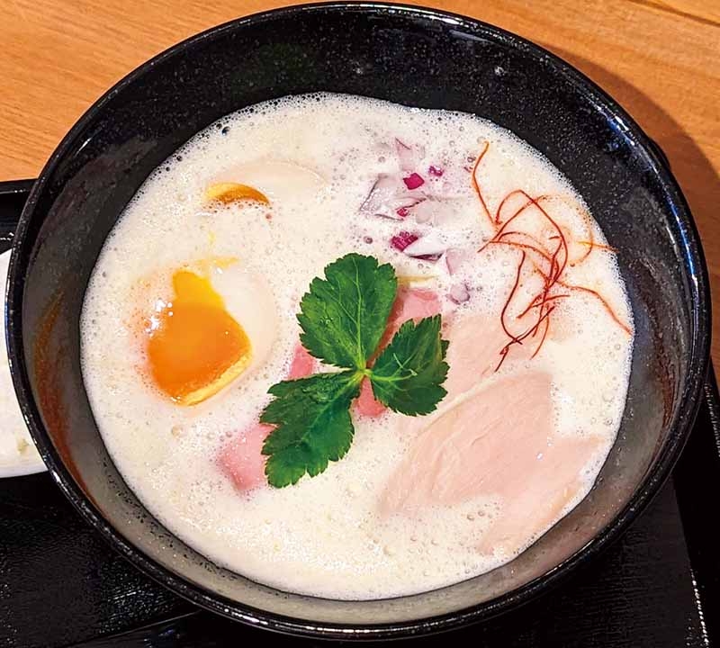 鶏らぁ麺 鸛