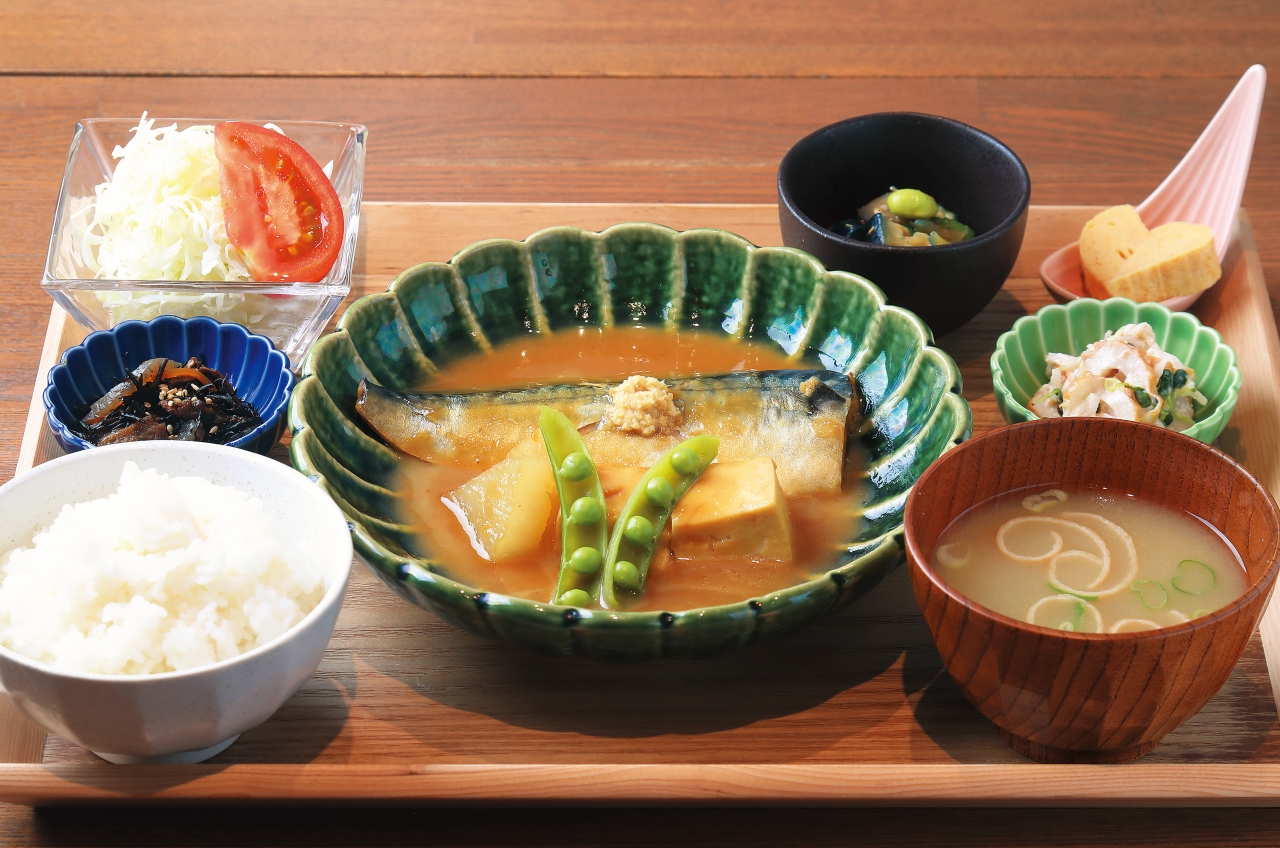 まるも 食堂