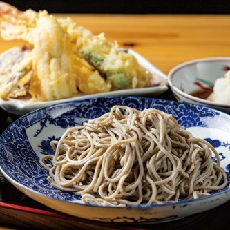 お蕎麦　たぐる
